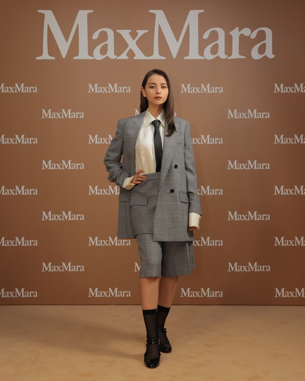 直営♪Max Mara プリントシルク フレアドレス RENIER 直営♪Max Mara プリントシルク フレアドレス RENIER ワンピース